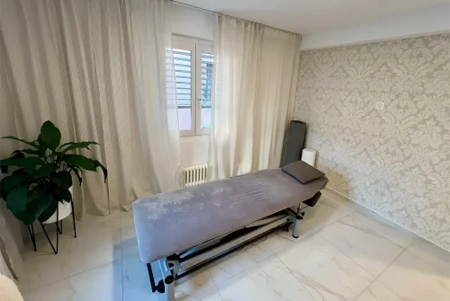 Liebscher & Bracht Therapieraum in Zürich